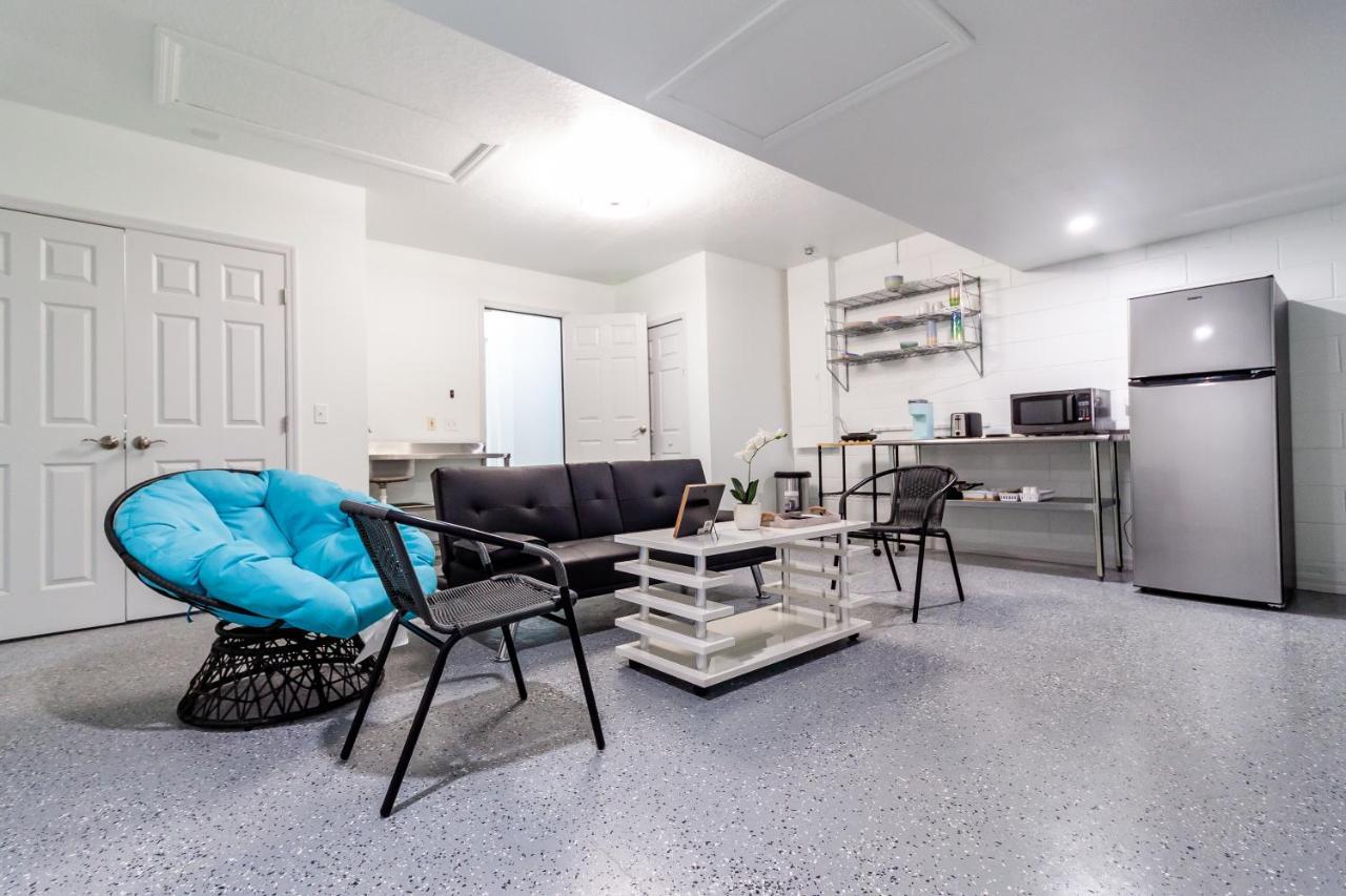 Beautiful Fully Furnished 2-Bedroom Luxury Home キシミー エクステリア 写真