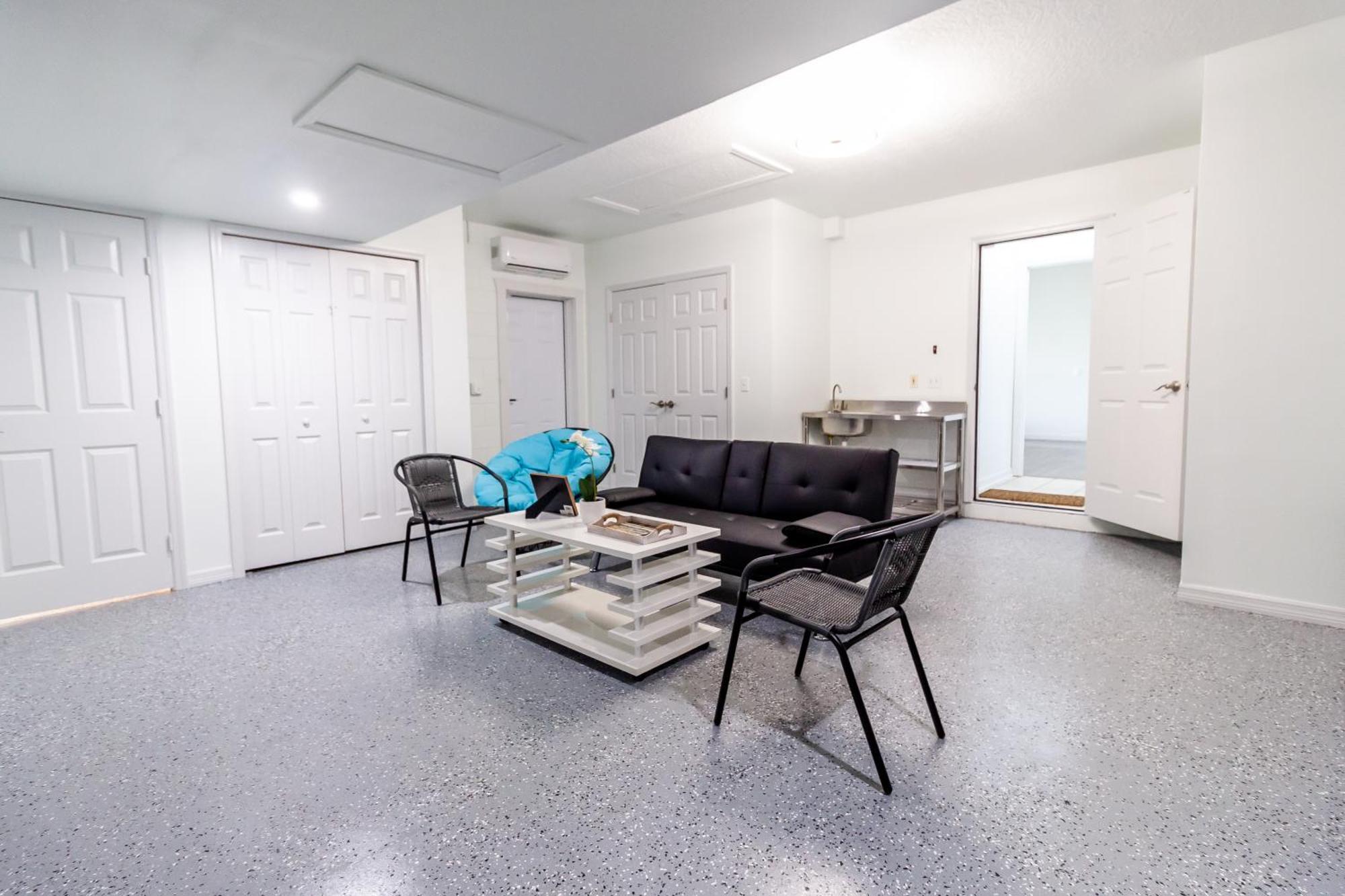 Beautiful Fully Furnished 2-Bedroom Luxury Home キシミー エクステリア 写真
